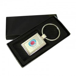 Llavero personalizado en caja para recuerdos de bautizo