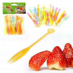 Palillos fruta corazón