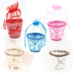 Cesta con lazo para regalo