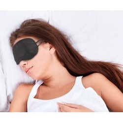 Antifaz de viaje negro