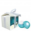 Bálsamo labial presentado en caja de regalo con adhesivo navideño