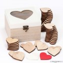 Caja de madera con 48 corazones para firmas