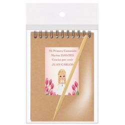 Libreta scrapy con nombre de invitados en bolsa de organza