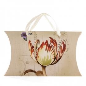 Regalo manicura monedero y toalla en forma de flor presentado en caja de cartón