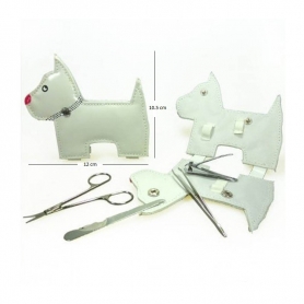 Set de manicura perrito con toalla en forma de perro presentado en bolsa